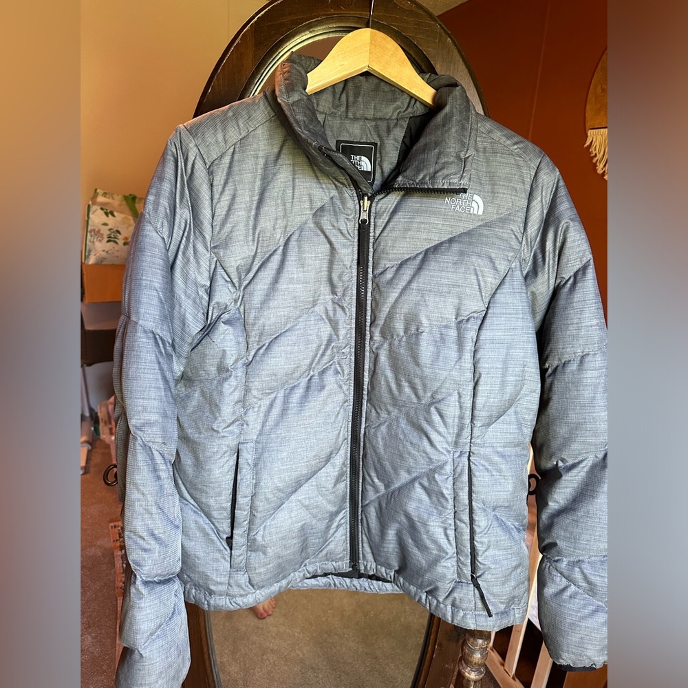 Women’s North Face puffer winter jacket